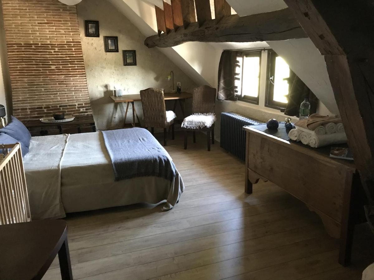 Chambre D'Hotes Chez Gustave & Compagnie Choussy Екстериор снимка