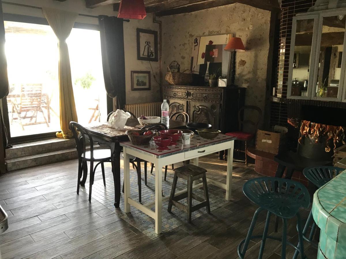 Chambre D'Hotes Chez Gustave & Compagnie Choussy Екстериор снимка